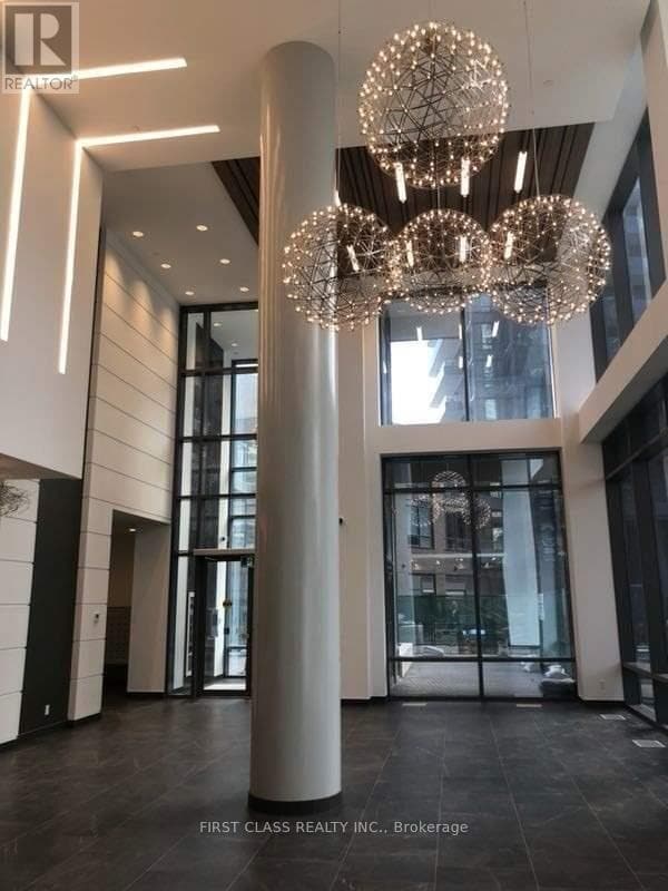 Building Photo - 56 Forest Manor Rd