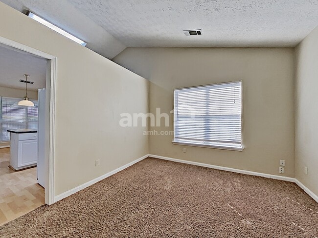 Foto del edificio - 1735 Westfield Ct