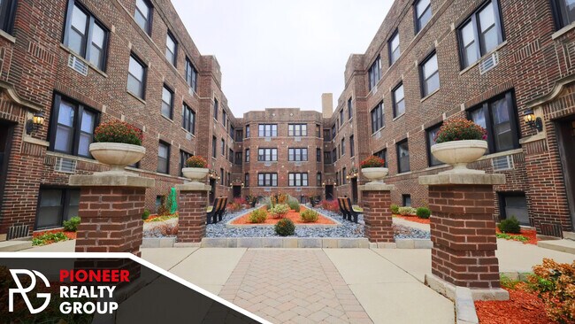 Foto del edificio - 736 W Addison St