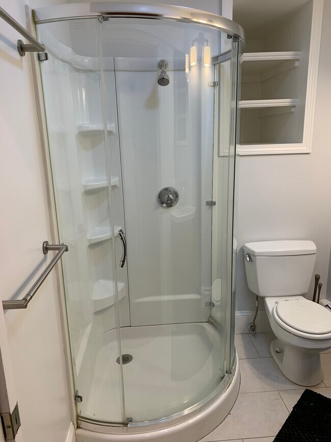 144 Mount Auburn St Unit B, Cambridge, MA 02138 Condo for Rent in