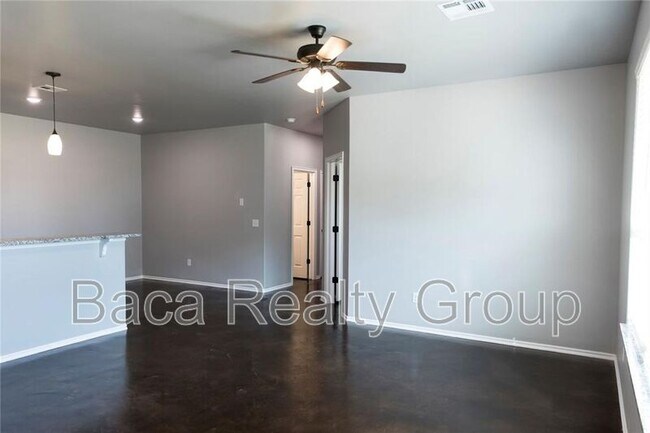 Foto del edificio - 7520 Redbud Villa Ct