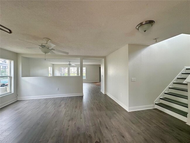 Building Photo - 224 Rona Ln