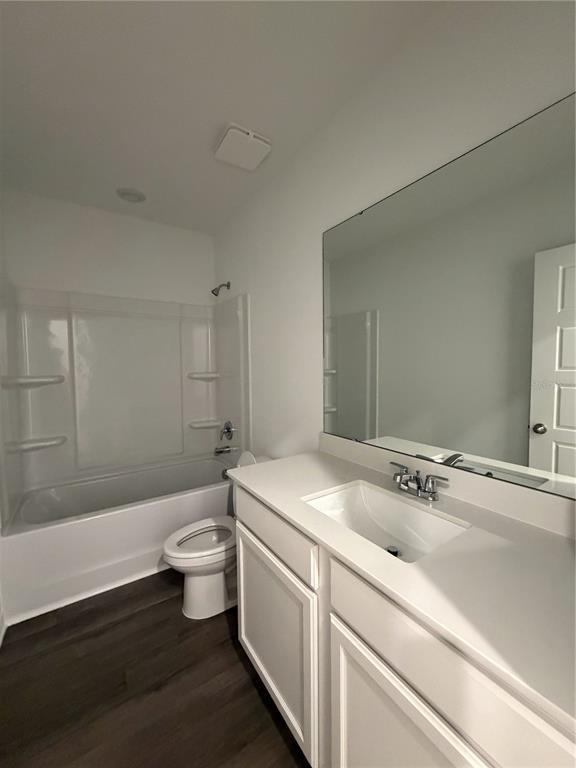 Building Photo - 2569 Olympic Ct