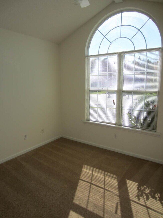 Foto del edificio - 3 Bedroom/2 Bath Home in Chadwyck Subdivision