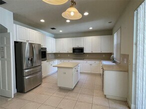 Building Photo - 10225 NW 60th Pl