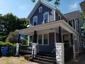 Building Photo - 256-258-258 Gregory St