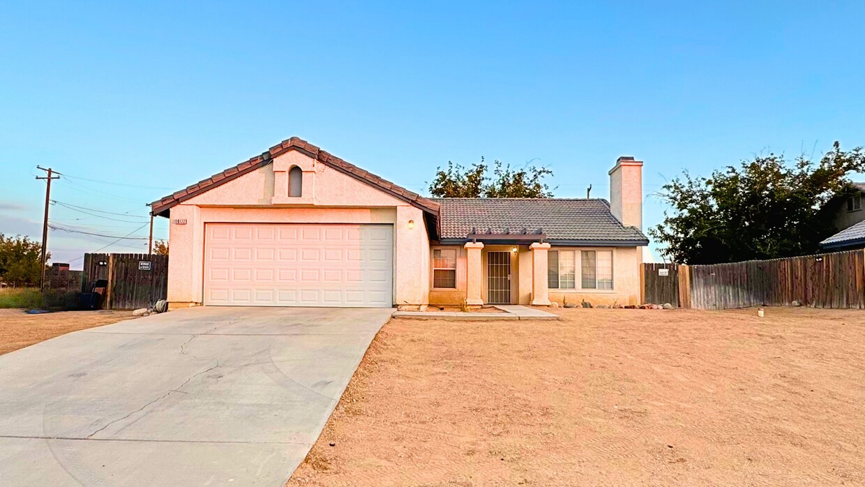 Foto principal - 10172 Evelyn Ave