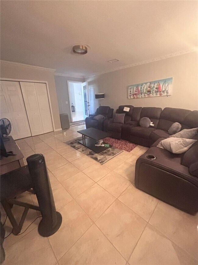 Foto del edificio - Poinciana Home