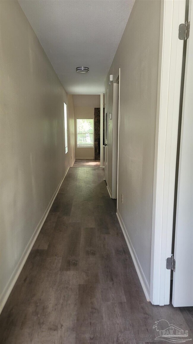 Building Photo - 7215 Lago Vista Ct