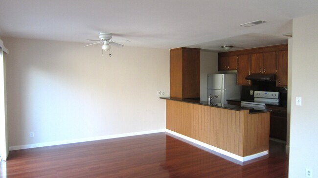 Foto del edificio - 43126 Mayfair Park Ave