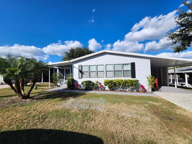 Building Photo - 1527 Black Forest Dr