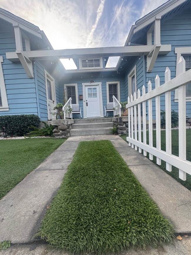 Building Photo - 192 E Villa St