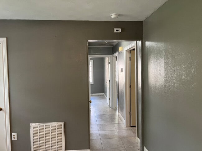 Building Photo - 9175 Gardner St