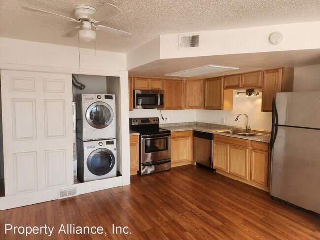 Foto del edificio - 1 br, 1 bath House - 8701 Huron St Unit 6-209