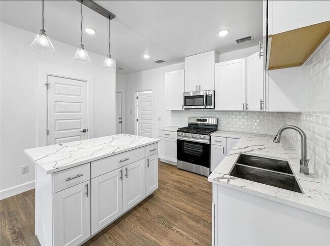 Foto del edificio - 8141 Jeffery St
