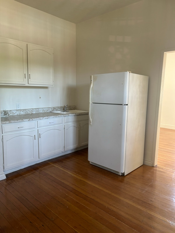 Building Photo - 1114 N Poinsettia Pl