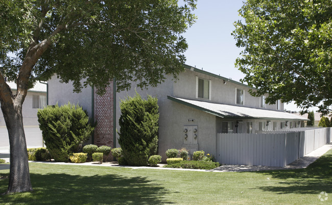 Building Photo - 15120 Sequoia Ave