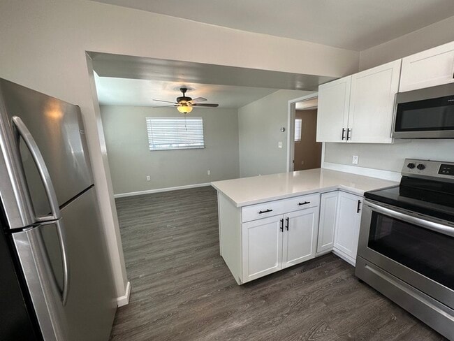 Building Photo - Cute 1 Bedroom Casita Home in North Phoeni...