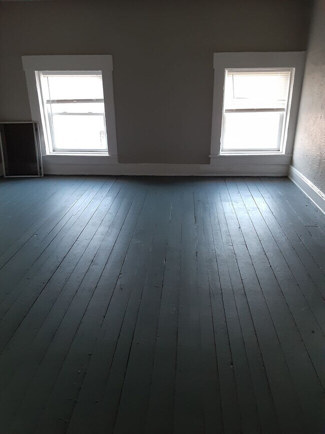 Foto del edificio - 2130 Portland Ave