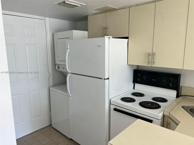 Foto del edificio - 450 SW 3rd St