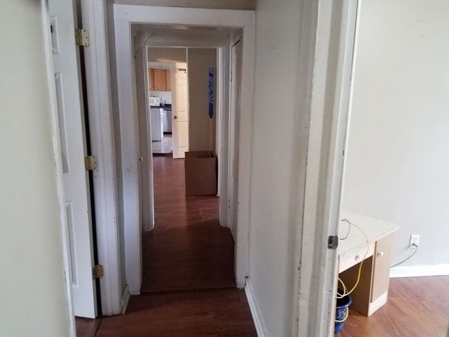 Building Photo - swing1811