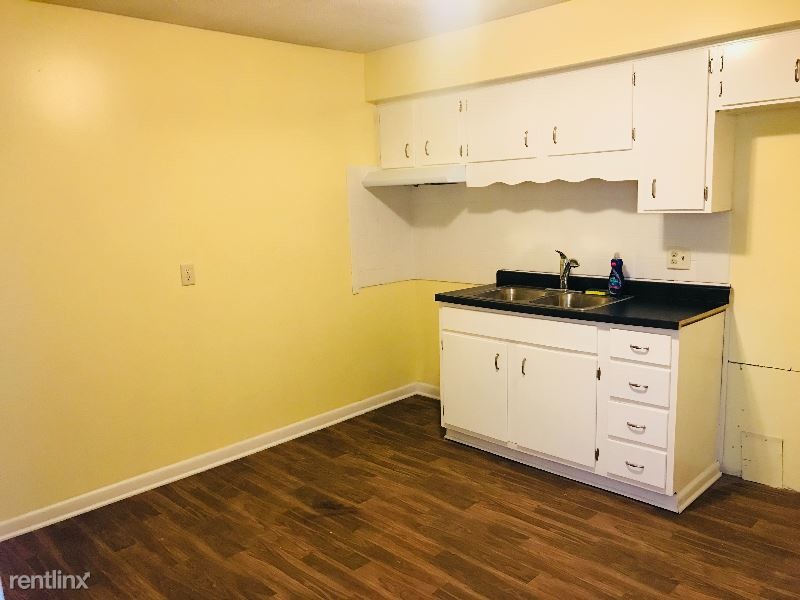 Foto principal - 6504 Julian Ave