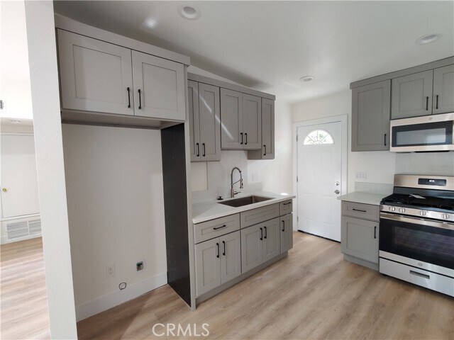 Foto del edificio - 13154 Cedar St