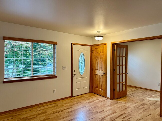 Foto del edificio - desirable Driftwood Keys daylight rambler...main floor primary suite