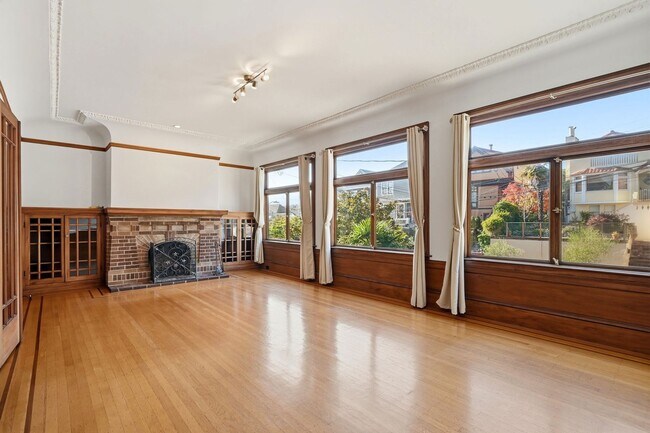 Foto del edificio - Light Filled Condo in Noe Valley+ Parking Included+ Laundry In unit - Please Contact for Showing ...