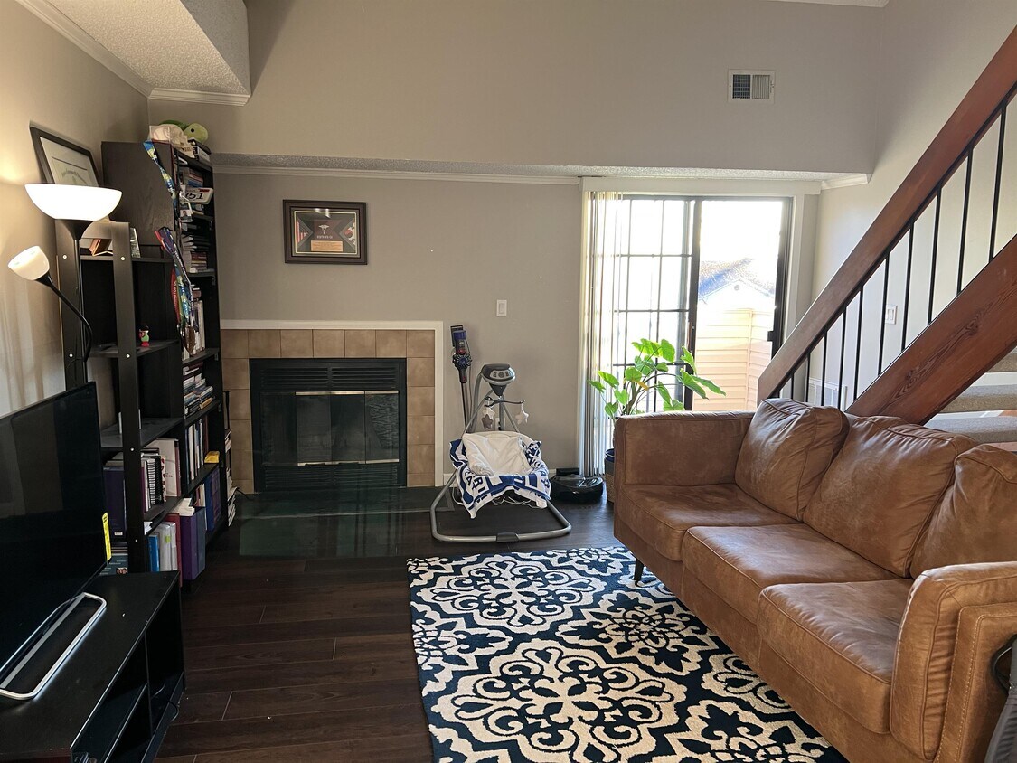 6904 Mary Catherine Cir, Franconia, VA 22310 Townhome Rentals in