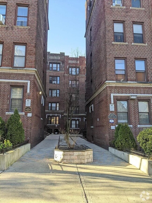 Building Photo - 277 Harrison Ave