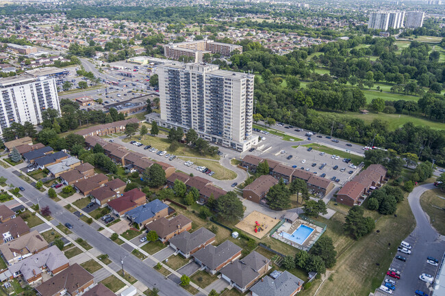 Building Photo - Oakview Heights