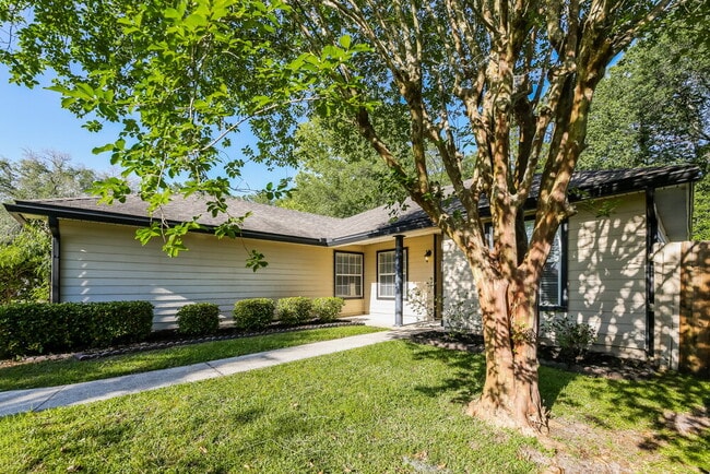 Building Photo - 2985 Waters View Cir
