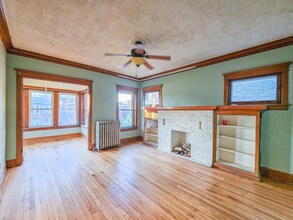 Building Photo - 3338 W Cullom Ave