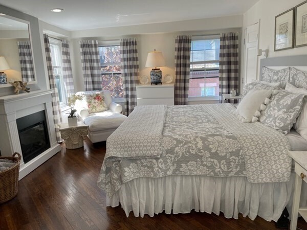 Foto del edificio - 86 Revere St