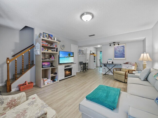 Foto del edificio - 620 Bowers Ln