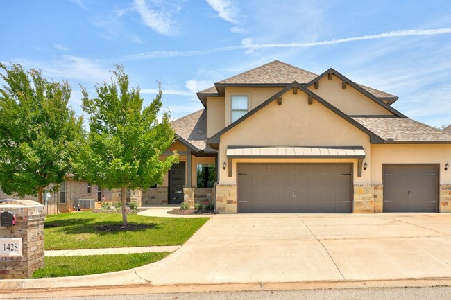 Building Photo - Beautiful Rental Home in Moore!