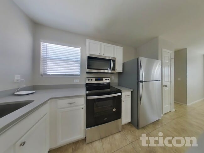 Foto del edificio - 2283 E Palm Beach Dr