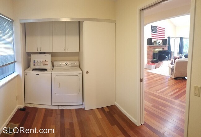 Building Photo - 6 br, 4 bath House - 611 Luneta Drive