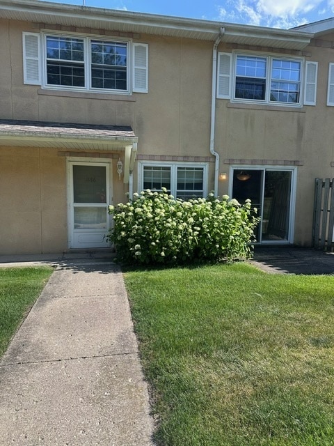 Primary Photo - 1186 Greenwood Cir