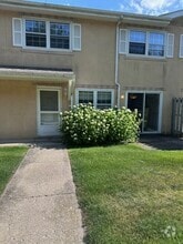 Building Photo - 1186 Greenwood Cir
