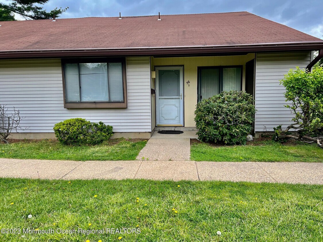 Primary Photo - 56 Amberly Dr