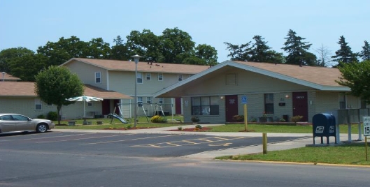 Building Photo - Flat Rock Creek