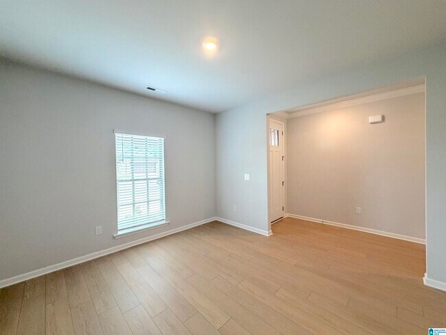 Building Photo - 204 Stockyard Cir