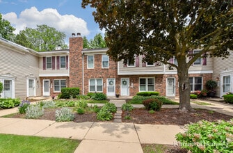 Building Photo - 453 Kensington Ct