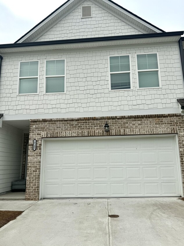 Photo - 4546 Bishops Ln (Oakwood, GA)