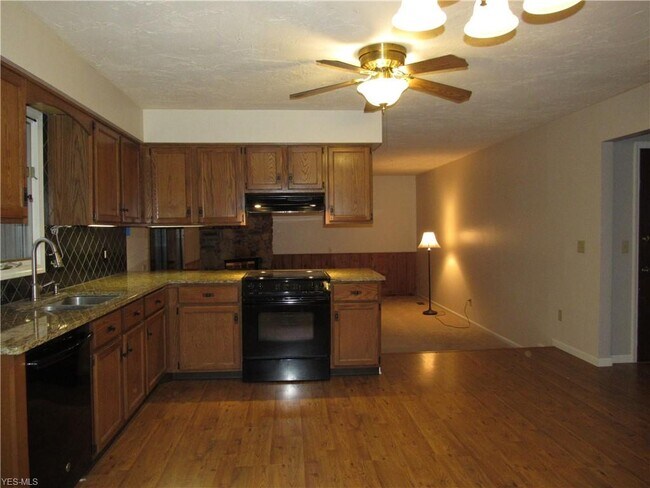 Building Photo - 9588 Hoose Rd