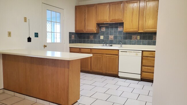 Kitchen - 80 W 9th St
