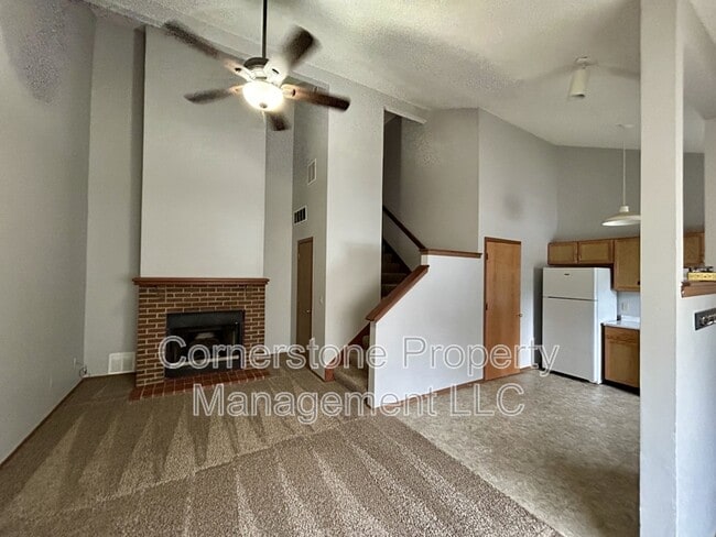 Building Photo - 1901 E 23rd St