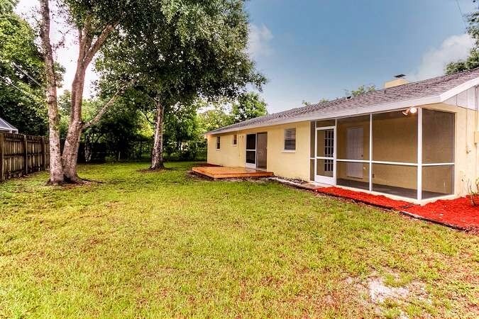Primary Photo - 5311 Evora Ave